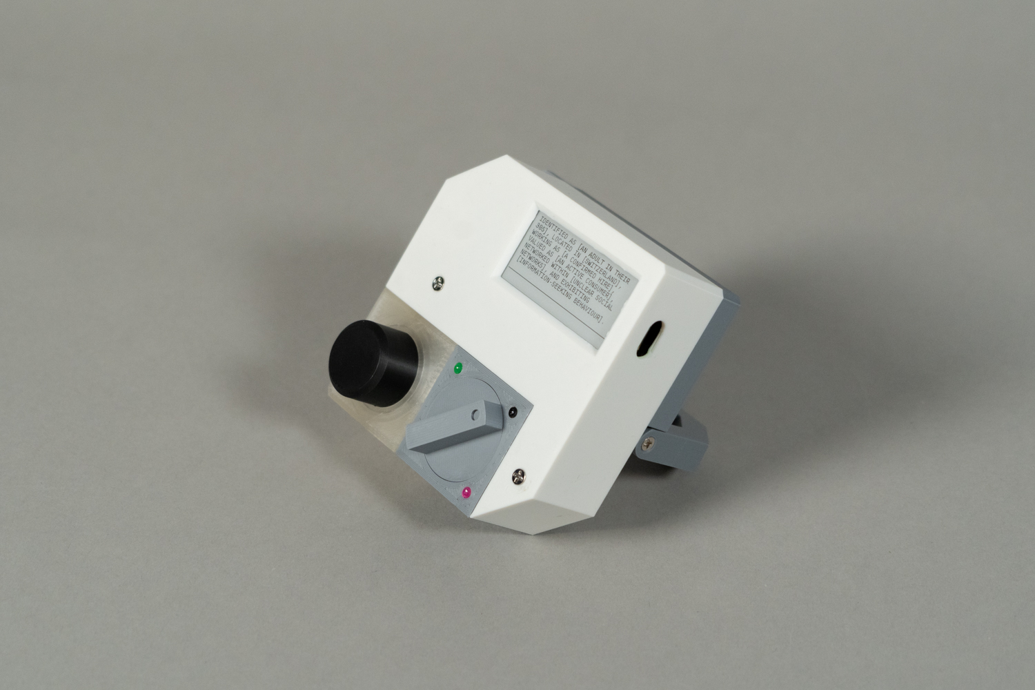 Replica_ device